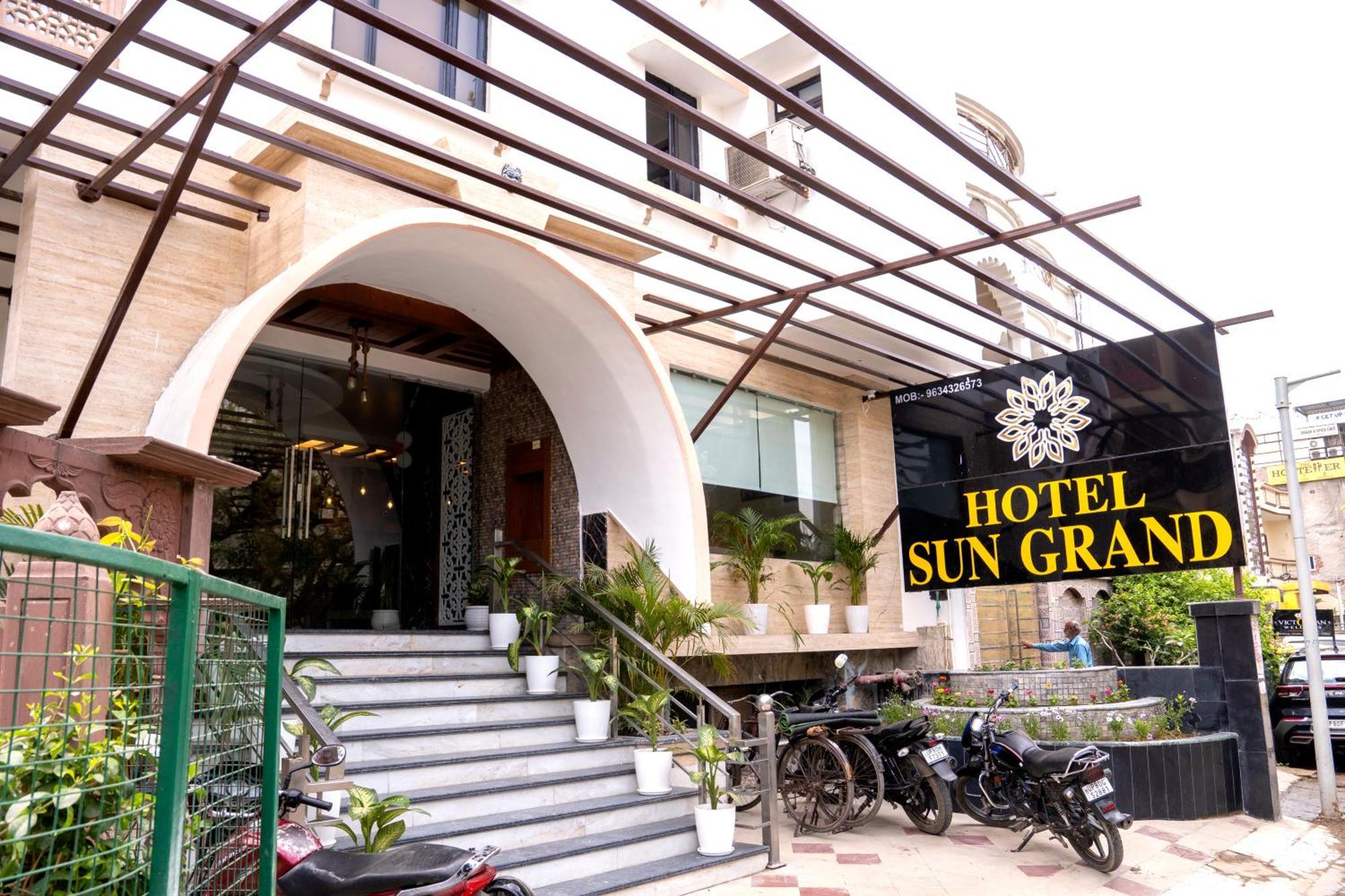 Hotel Sun Grand Agra  Exteriér fotografie